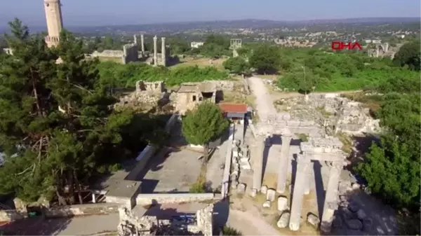 MERSİN Kazıda ortaya çıkan Roma yolu ve mezarları gezginleri bekliyor