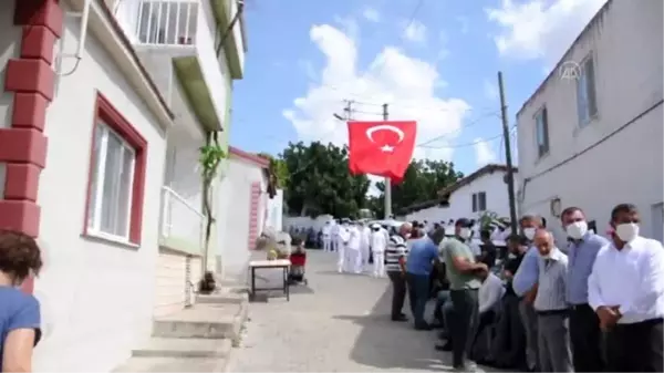 Kalp krizi sonucu vefat eden uzman çavuş Ezine'de son yolculuğuna uğurlandı - ÇANAKKALE