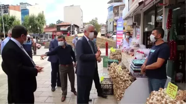 Sokakta sigara yasağına uymayan 4 kişiye ceza uygulandı (1) - KASTAMONU