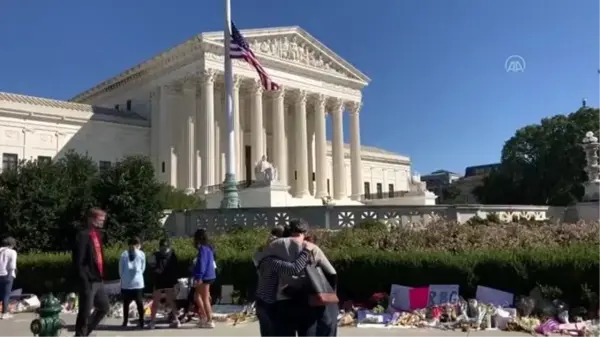 Washington'da, hayatını kaybeden ABD Yüksek Mahkemesi Yargıcı Ginsburg'u anma etkinliği