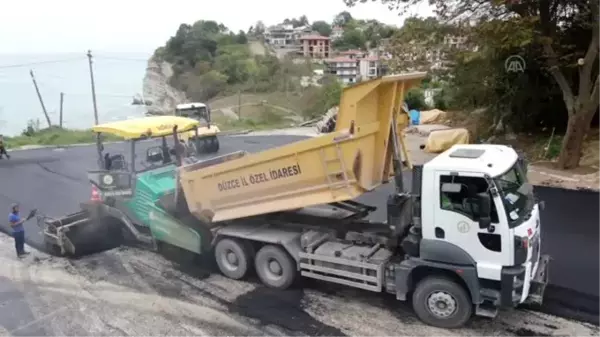 Akçakoca'daki Ceneviz Kalesi'nin yolu asfaltlanıyor