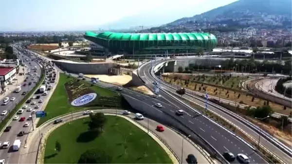 Acemler Kavşağı'nın trafik yükünü hafifletecek köprü ve bağlantı yolları açıldı