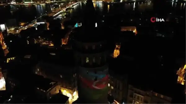 Galata Kulesi'nde Azerbaycan için ışıklandırma yapıldı