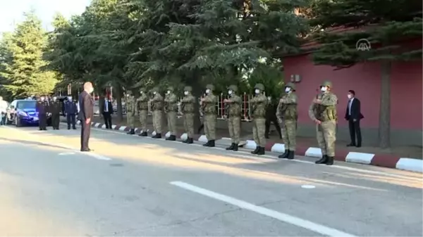 Akar, Mekanik Mayın Temizleme Teçhizatı ile Elektrikli Zırhlı Muharebe Aracı'nın test çalışmalarını...