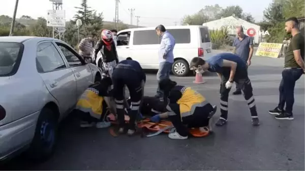 Arnavutköy'de motosikletle otomobil çarpıştı: 2 kişi yaralandı