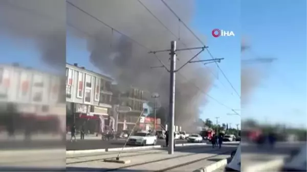 Son dakika haberleri... Antalya'da mobilya deposunda yangın