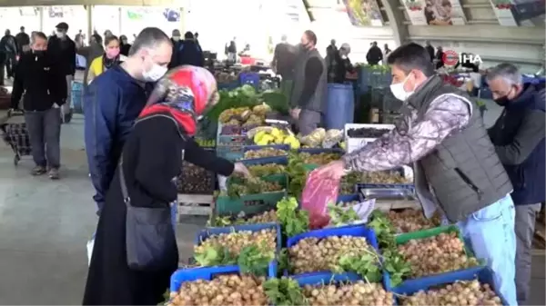 Bursa Çiftçi Pazarı tedbirde de örnek