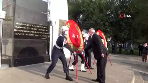 Diyarbakır Atatürk'ü andı