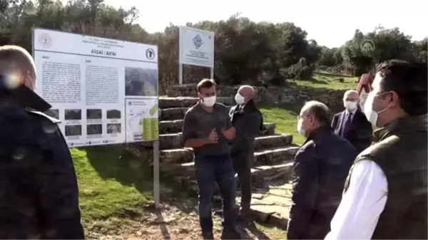 Vali Karadeniz, Aigai Antik Kenti'nde incelemelerde bulundu