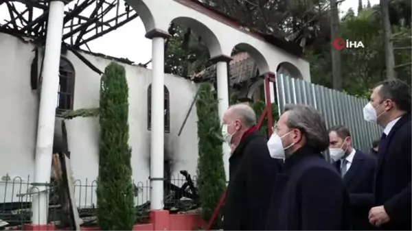 Cumhurbaşkanı Erdoğan, Vaniköy Camii'nde incelemelerde bulundu