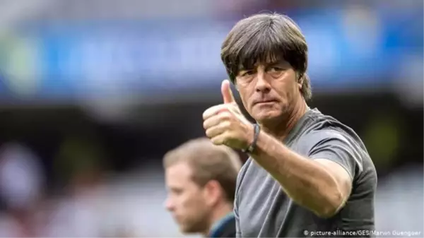 Almanya Federasyonu teknik direktör Joachim Löw ile yola devam edecek