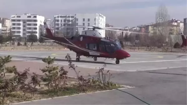 Solunum sıkıntısı yaşayan hasta hava ambulansıyla Ankara'ya sevk edildi