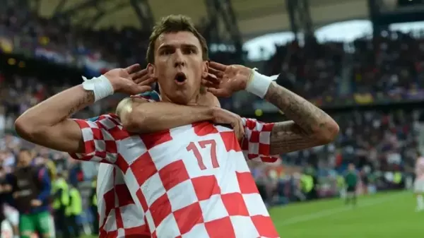 Beşiktaş'ın istediği Mandzukic, Milan'la 1.5 yıllık anlaşma sağladı