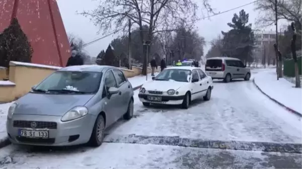 Safranbolu'da kar yağışı