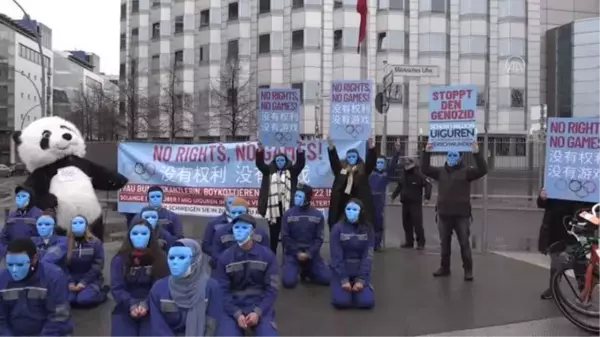 Çin'in Uygurlara yönelik baskı politikaları protesto edildi