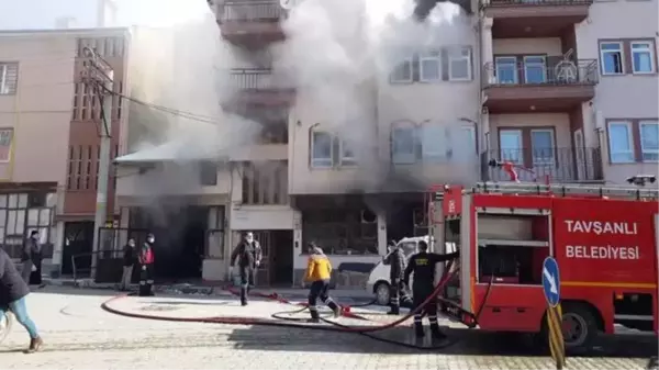 Tavşanlı'da leblebi imalathanesinde yangın söndürüldü