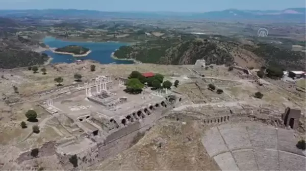 2 bin 300 yıl önceki Bergama Antik Kenti 