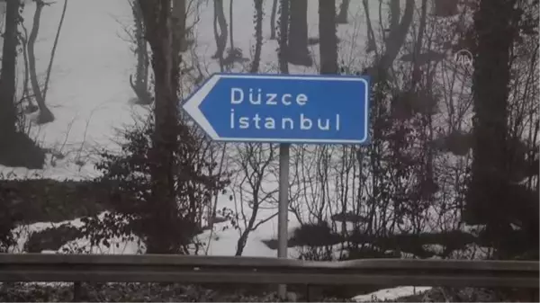 Bolu Dağı'nda kar ve sis etkili oluyor