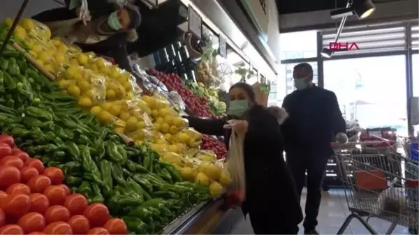 Aksaray'da manav ve marketlerde sokağa çıkma kısıtlaması öncesi hareketlilik başladı