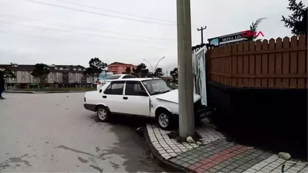 Son Dakika | BURSA 2 otomobilin çarpıştığı kazada 1 kişi yaralandı