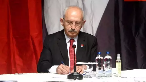 Kılıçdaroğlu, kanaat önderleri ve muhtarlarla buluştu