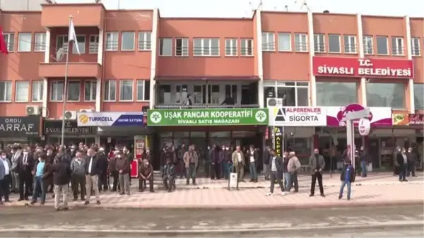 Kılıçdaroğlu, Sivaslı ilçesini ziyaret etti