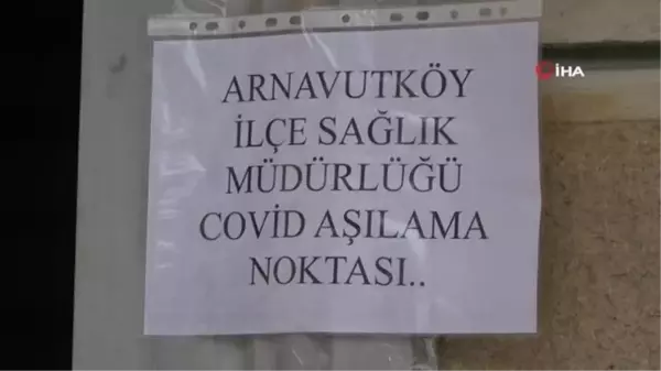 Arnavutköy'de mobil aşı merkezleri kurularak 65 yaş üstü vatandaşlar aşılanıyor