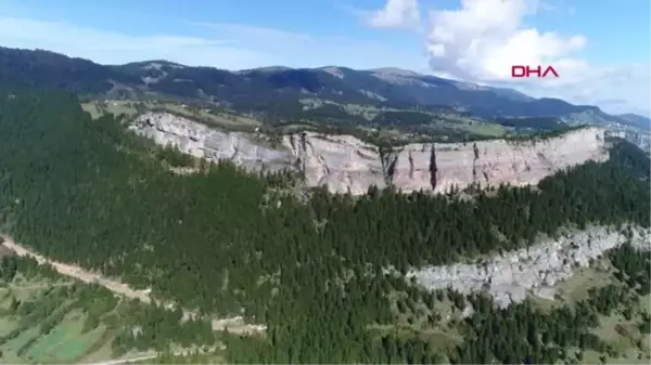 TRABZON Karadeniz'de ilk insanların yaşadığı mağarayı defineciler, talan etmiş