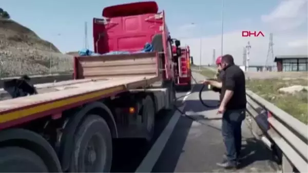 Son dakika haberi... KOCAELİ Sürücünün dikkati, TIR'ın yanmasını önledi