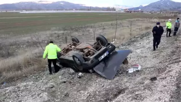 Son dakika: Otomobil devrildi: 1 ölü, 1 yaralı