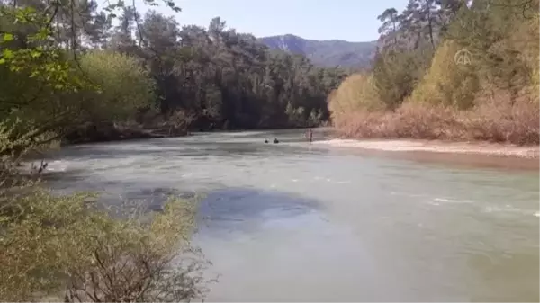 Ailesiyle piknik yaparken kaybolan down sendromlu çocuk ırmakta ölü bulundu