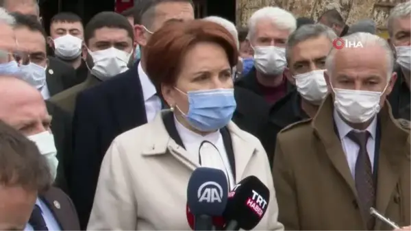 Son dakika: İYİ Parti lideri Akşener yangında zarar gören Kasaplar Çarşısı esnafını ziyaret etti