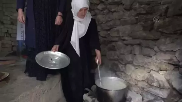 Türkiye'de ilk iftar Hakkari'de yapıldı