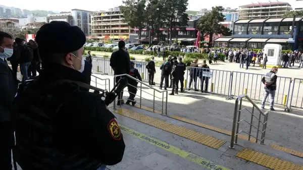 Son dakika haber | Artvin'in Hopa ilçesinde 2011 yılında düzenlenen miting öncesi çıkan olaylarda hayatını kaybeden Lokumcu'nun davası başladı