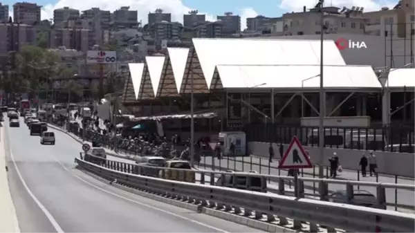 Kuşadası Kapalı Pazar Yeri'ne ulaşım güvenli hale getirildi