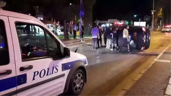 Takla atan otomobilde bulunan bir kişi yaralandı