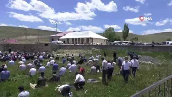 Katliam gibi kazada hayatını kaybeden 4 kişi Ağrı'da toprağa verildi