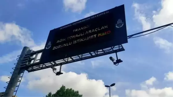 Unkapanı'ndaki çalışma nedeniyle bölgede trafik yoğunluğu oluştu