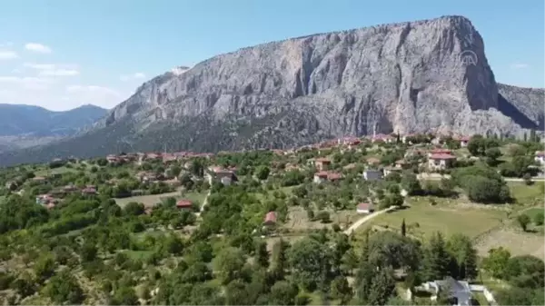 Mihal Gazi Türbesi'nde bakım ve onarım çalışmaları tamamlandı