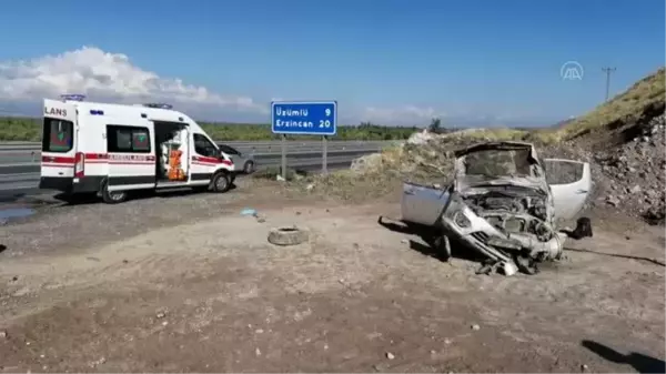 Son dakika! Devrilen kamyonette sıkışan 3 kişi çevredekilerin yardımıyla kurtarılarak hastaneye kaldırıldı