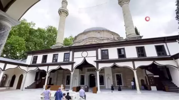 Emirsultan türbesi ziyarete açıldı