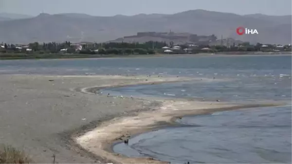 Son dakika haber! Van Gölü'nün geriye doğru çekilmesi bilim adamlarını korkuttu