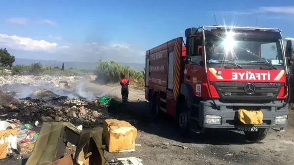 Hurda koltuğun tellerini çıkarırken yangına sebep oldu