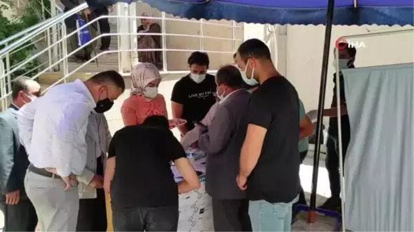 Çatak'ta 'Mobil Aşı Standı' kuruldu