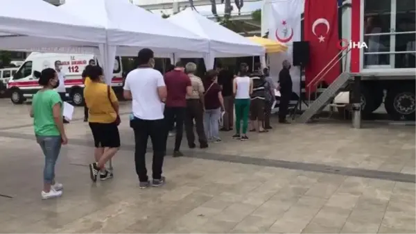 'Mobil Aşı Tırı' Aydın'da hizmete girdi