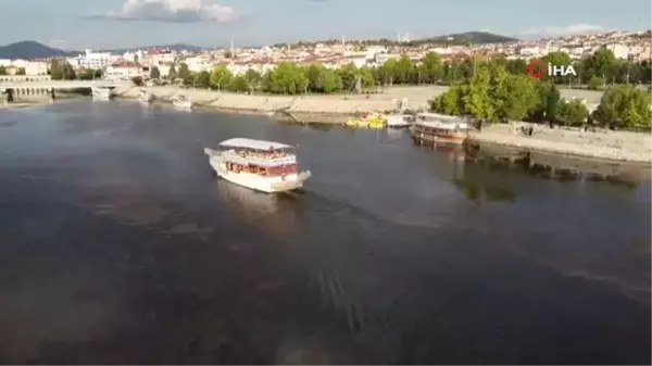 Son dakika... Beyşehir Gölü'nde su seviyesinin azalması yat işletmecilerini tedirgin ediyor