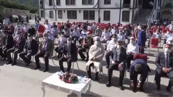 Diyanet İşleri Başkanı Erbaş,İslamdağ Külliye Camii'nin açılış törenine katıldı (2)