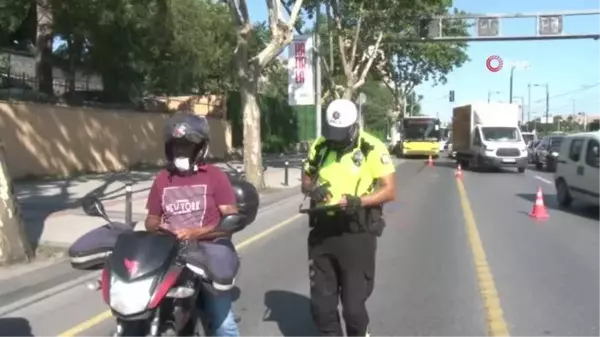 İstanbul'da motosikletlilere polis denetimi