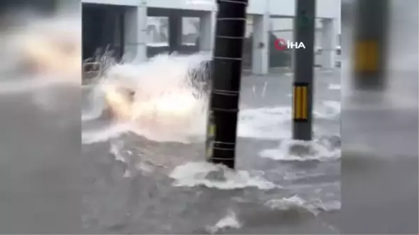 Japonya'da şiddetli yağmur su baskınlarına yol açtı