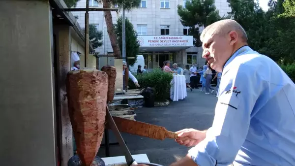 Pendik Devlet Hastanesi bahçesinde sağlık çalışanları için moral yemeği